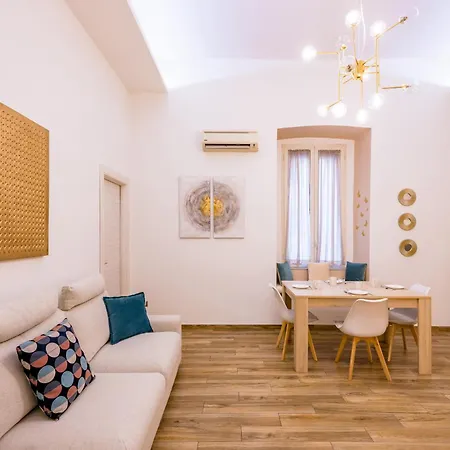 Apartment Piazza Carlo Iii By Wonderful Italy